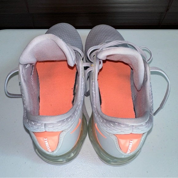 Nike Air Vapormax Running Shoes 917962-008
Atmos 4Y women's 5.5 - Picture 11 of 13